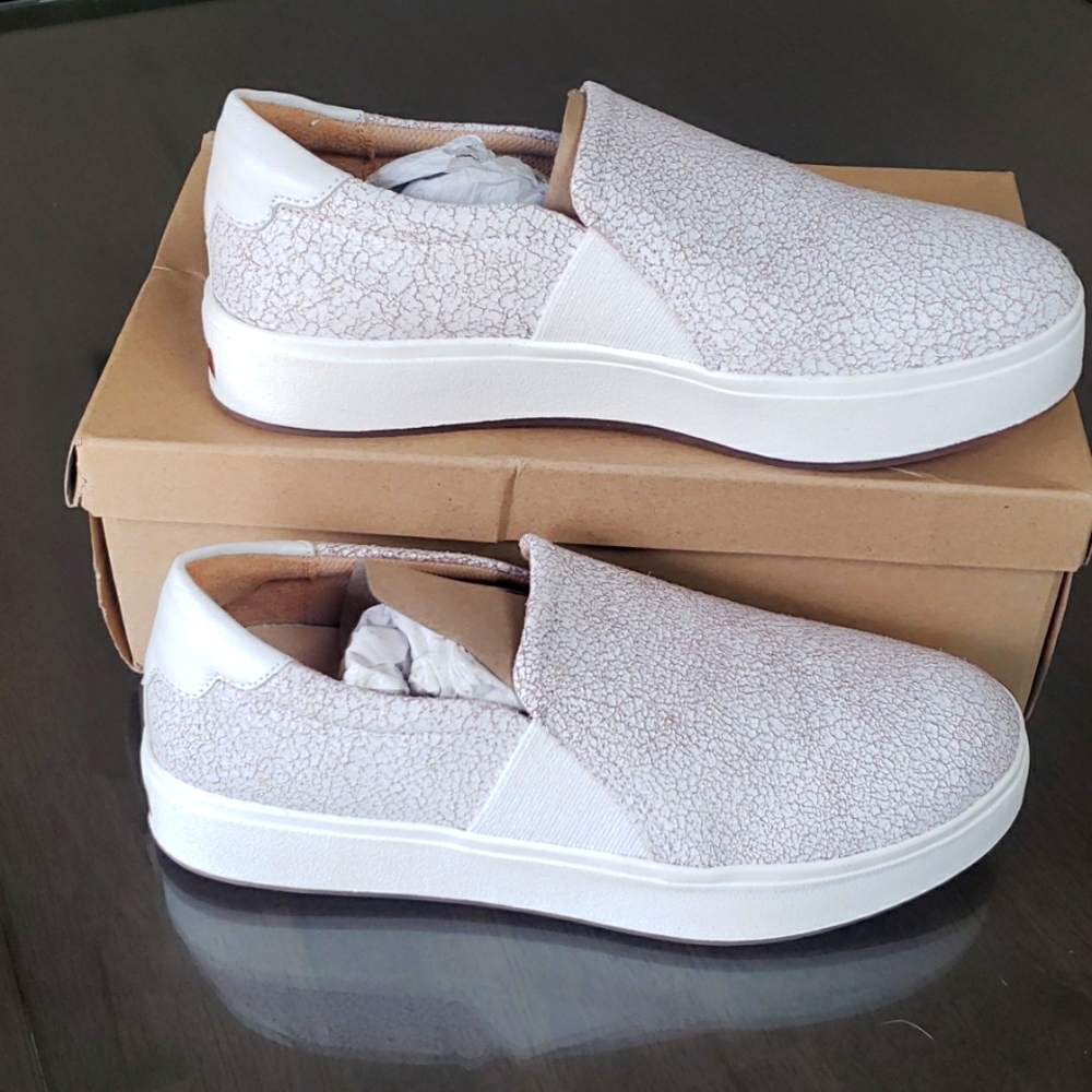Dr Scholls pink/white slip-ons